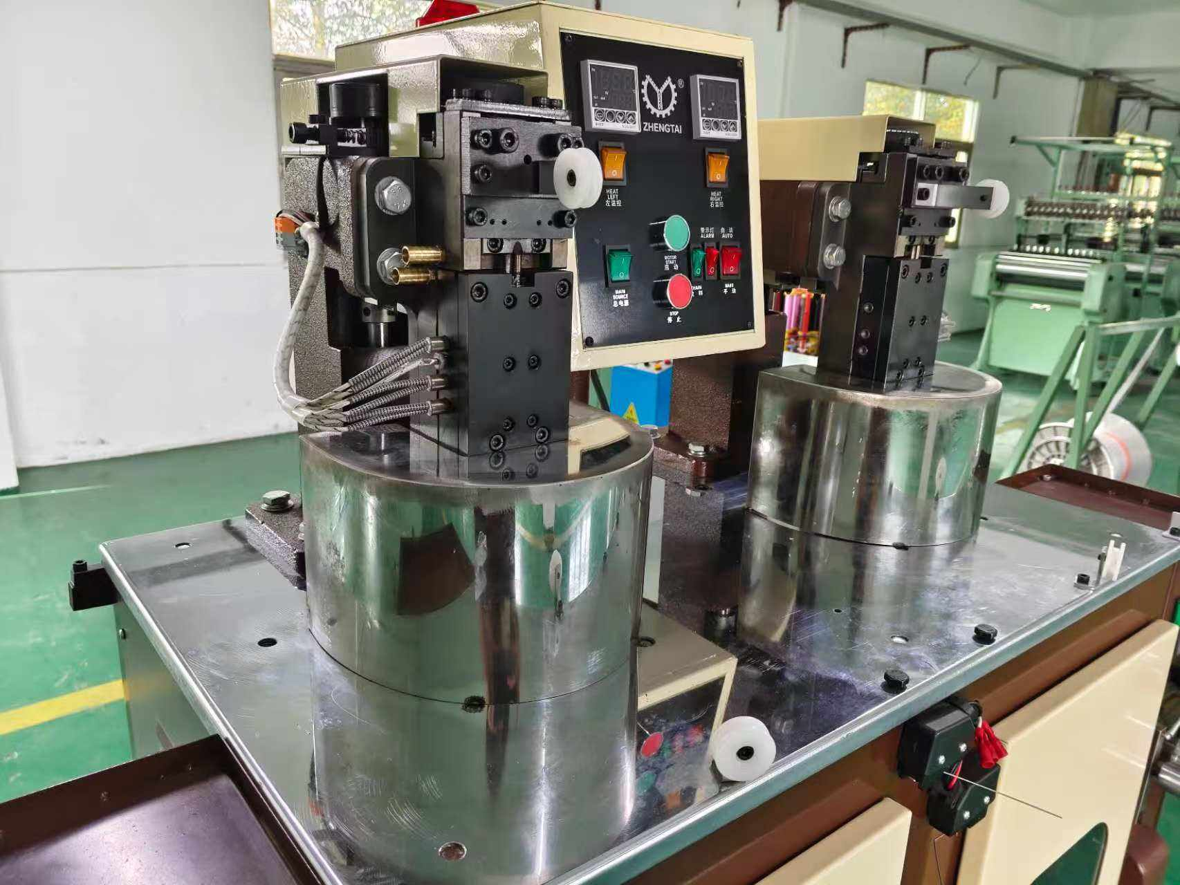 Zhengtai High Speed Nylon Zipper Chain Fomming Machine Monofilament Coil Zipper Machine