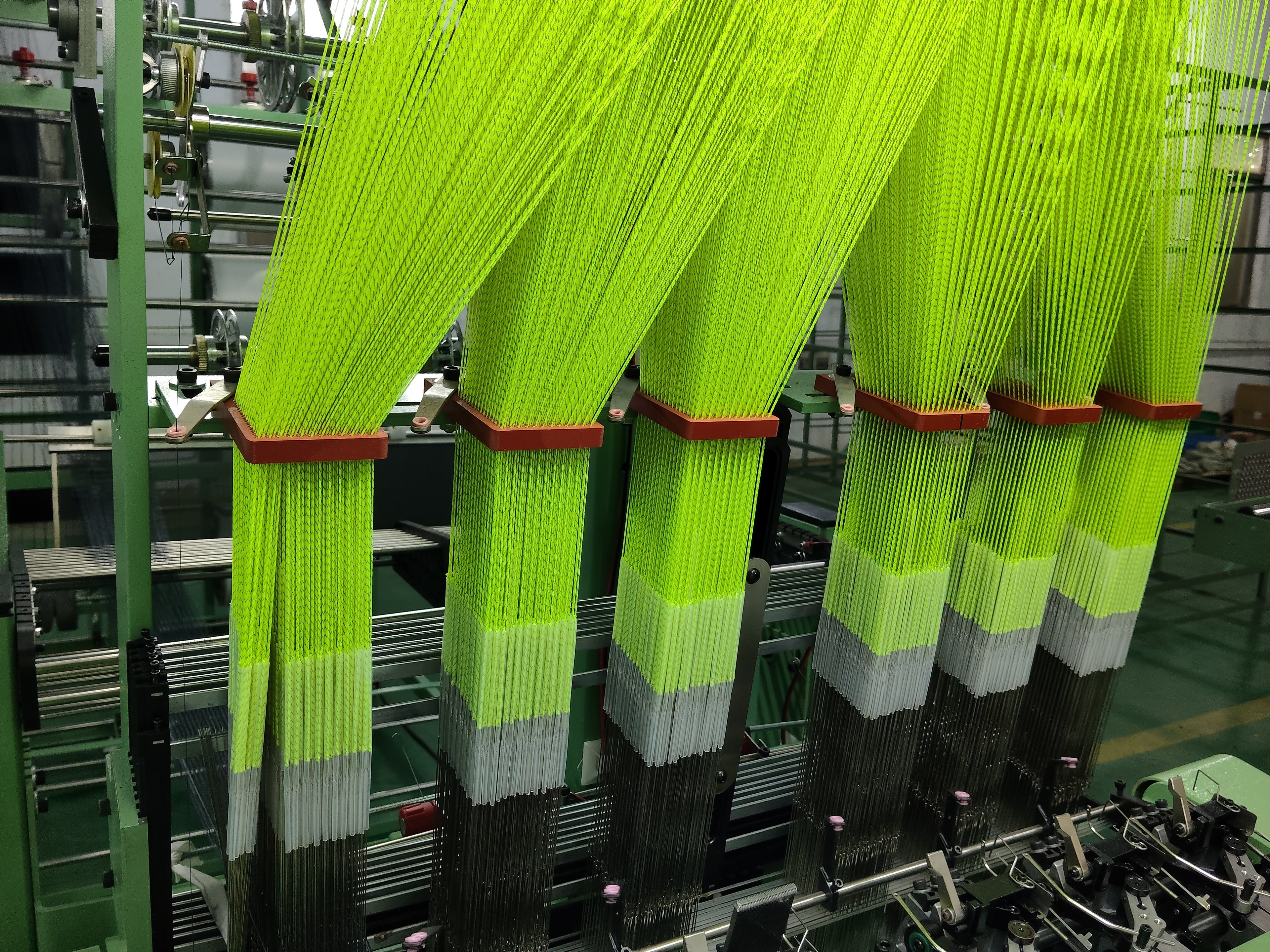 Zhengtai High Speed Jacquard Webbing Machine Automatic Logo Webbing Machine Industrial Jacquard Loom